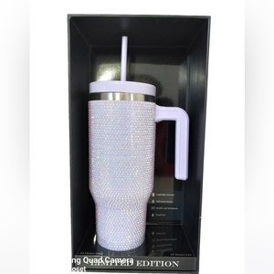 Hydrapeak rhinestone tumblr 40 oz.